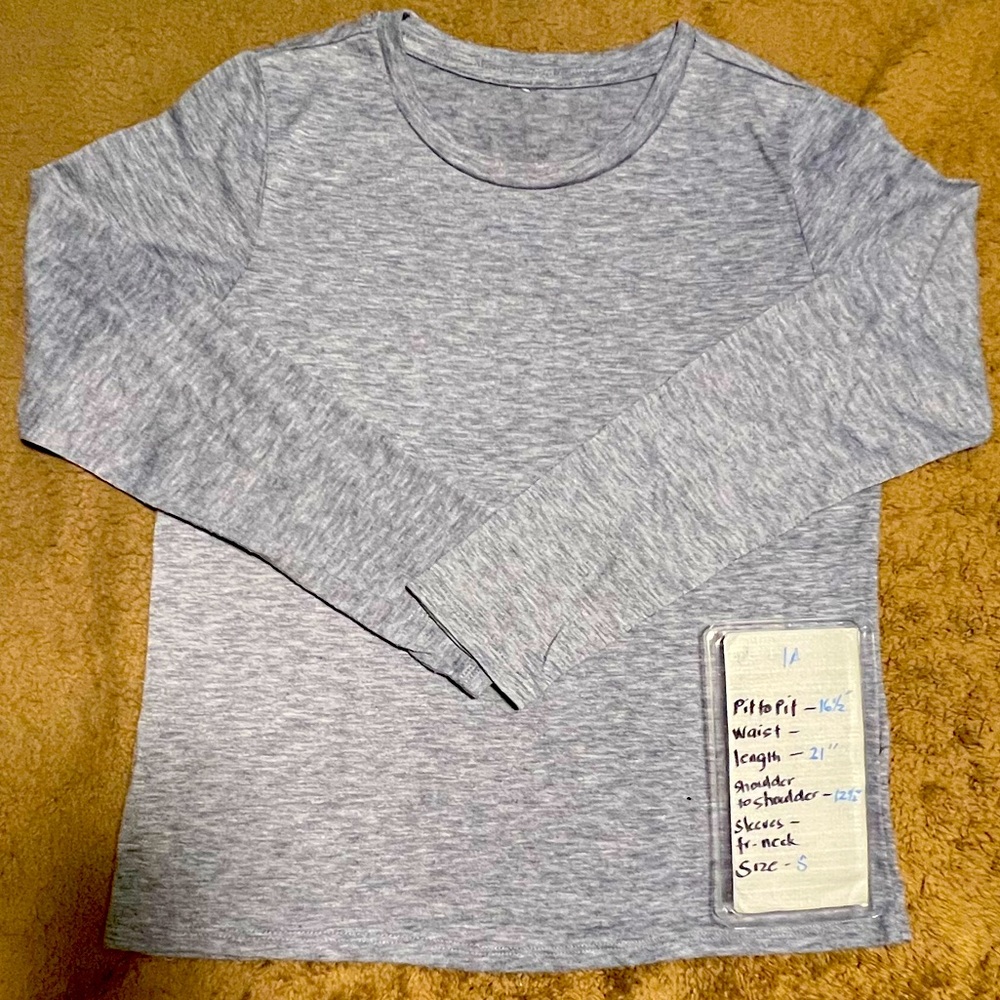 EUC. Long sleeves Tees
